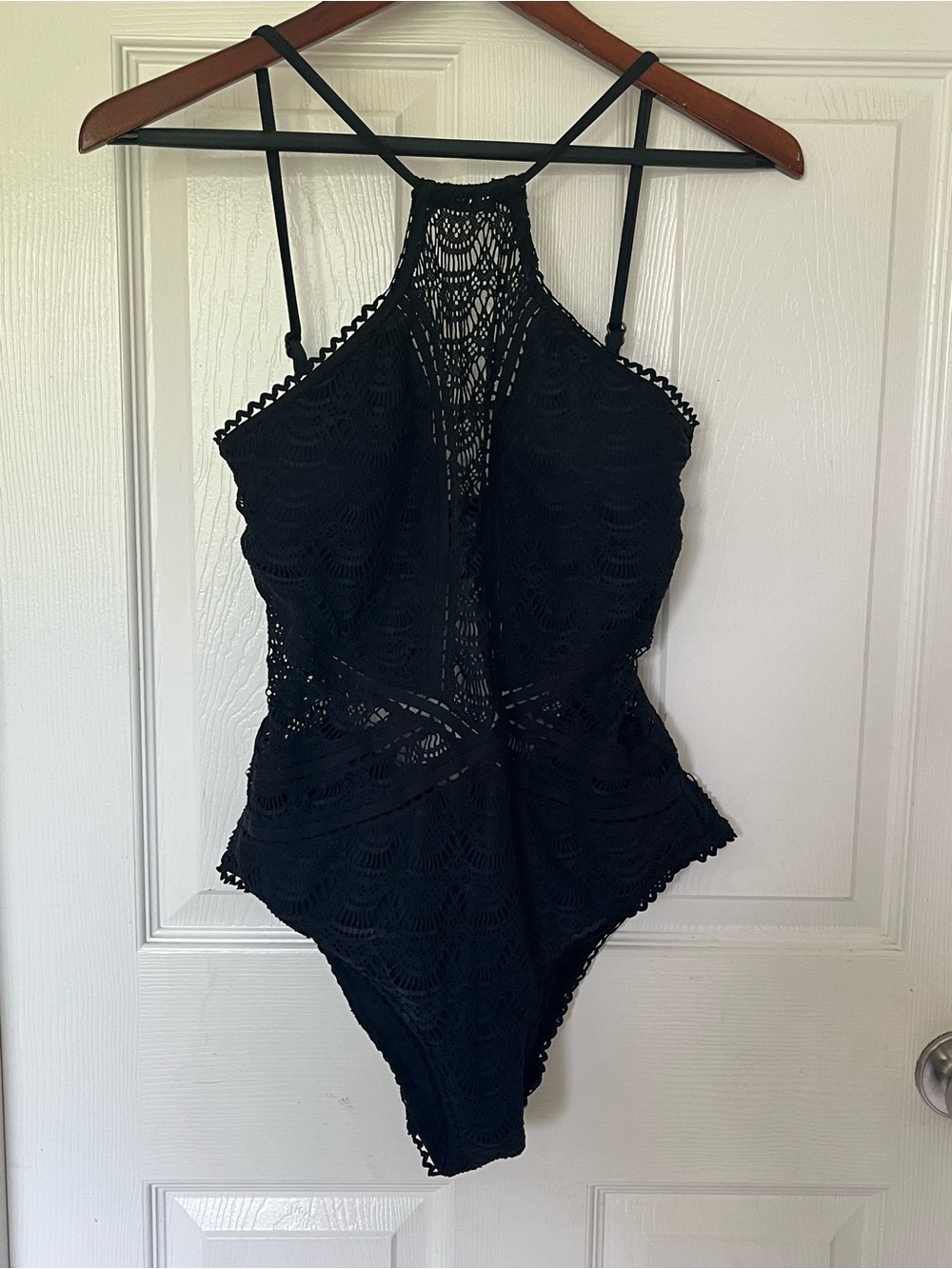 Becca Black Savannah High Neck Crochet One-Piece Swimsuit Small (?No tag)